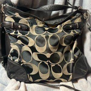 Coach messenger/shoulder bag black and tan